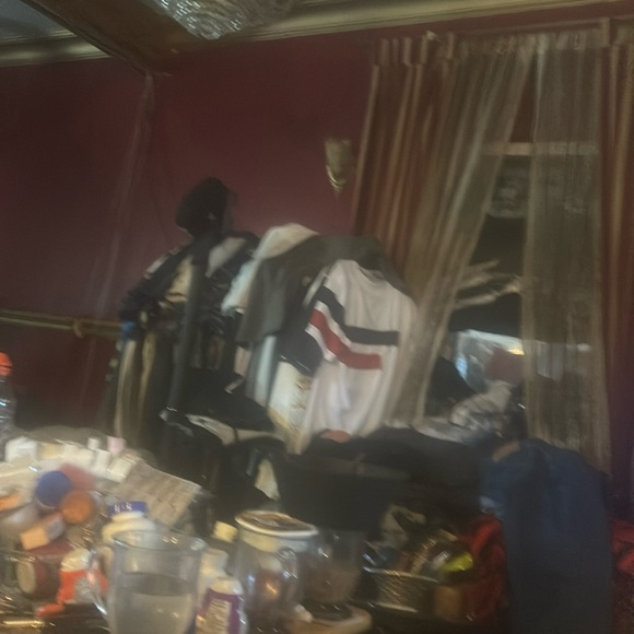 Surprise box - Picture 1 of 1